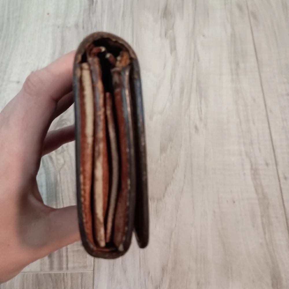 Louis Vuitton LV Monogram Porte Monnaie Tresor Wallet - Picture 3 of 12